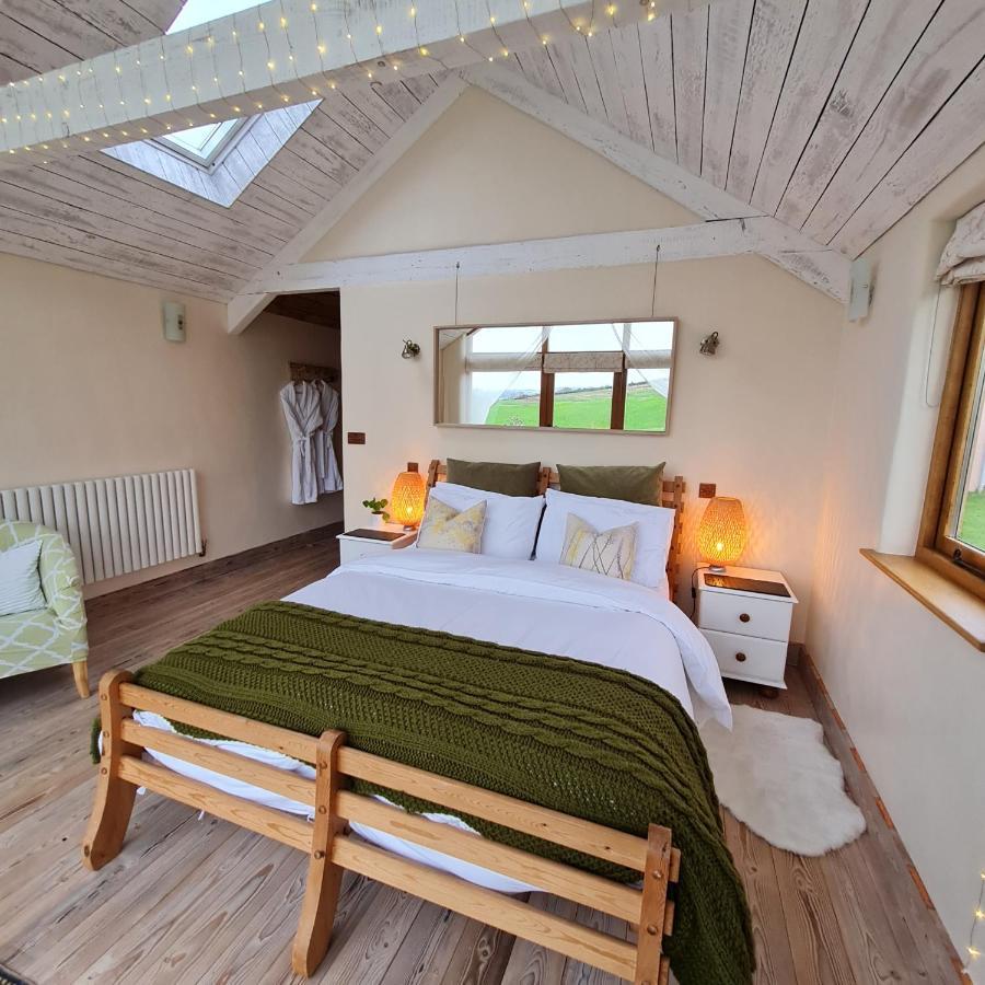 The Old Pottery, Unique Views & Spa-Like Bathroom Ashburton Extérieur photo